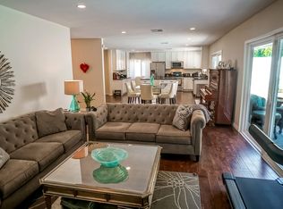 6608 Mammoth Ave, Valley Glen, CA 91405