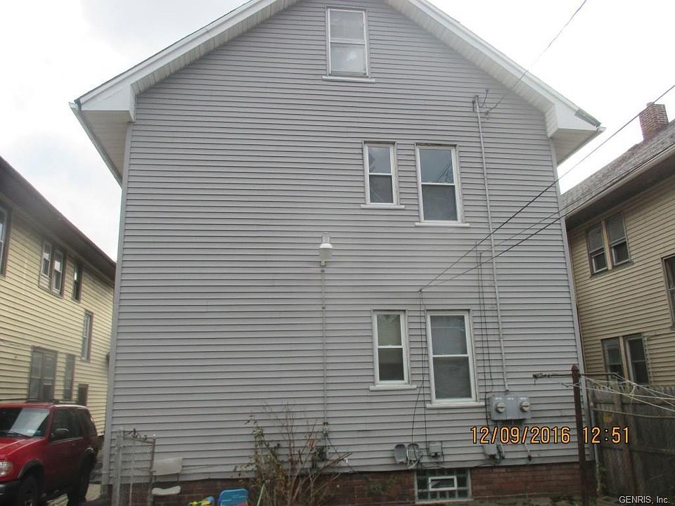 2nd image of 452-454 Avenue D Ave