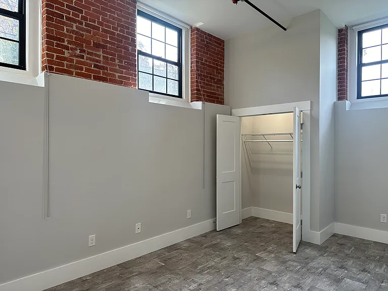 155 Ararat St #107 — Photo 6