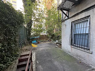 Rented by Natural Habitat Realty