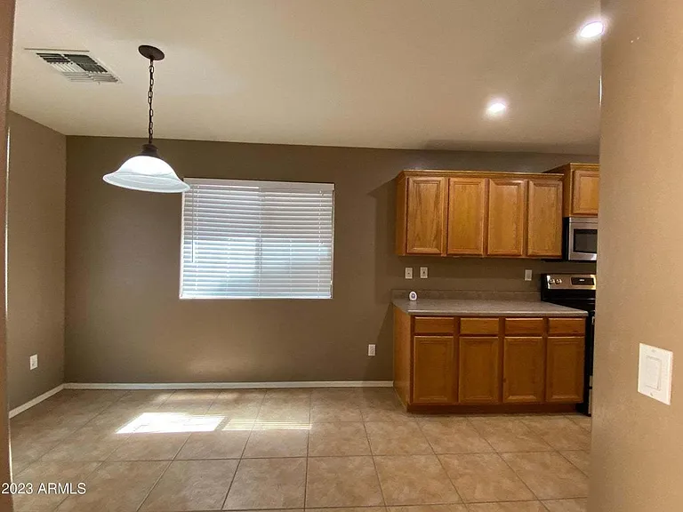 1847 W Desert Seasons Dr — Photo 8