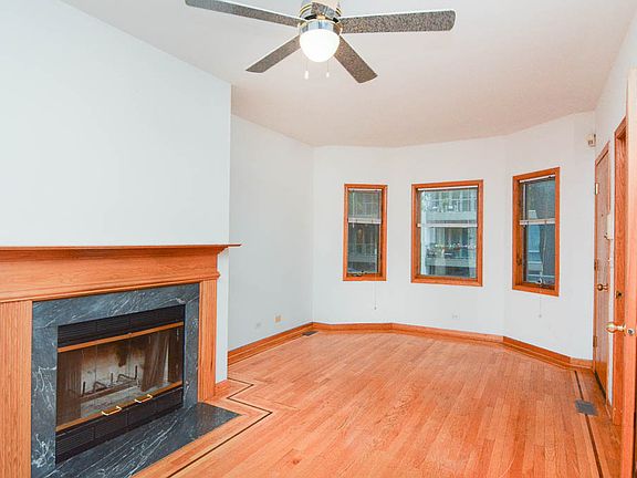 4th image of 1946 W Diversey Ave #1