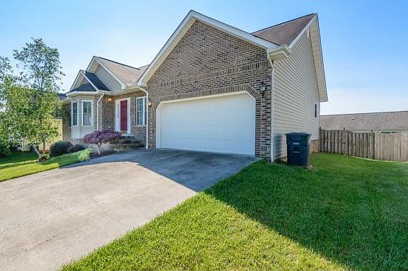 2nd image of 205 Trace Ct