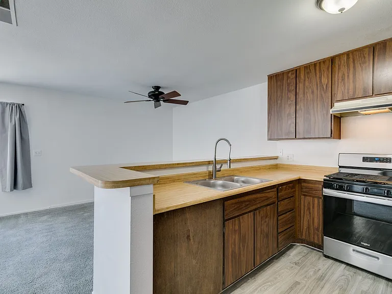 4335 Galore Ave — Photo 23
