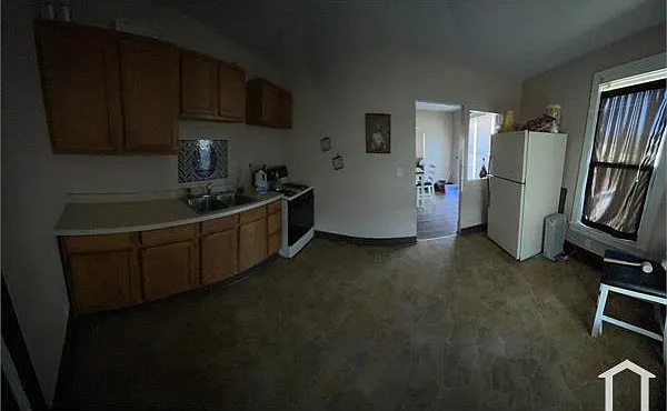 2 bed, 1000 sqft, $1,050 — Photo 3