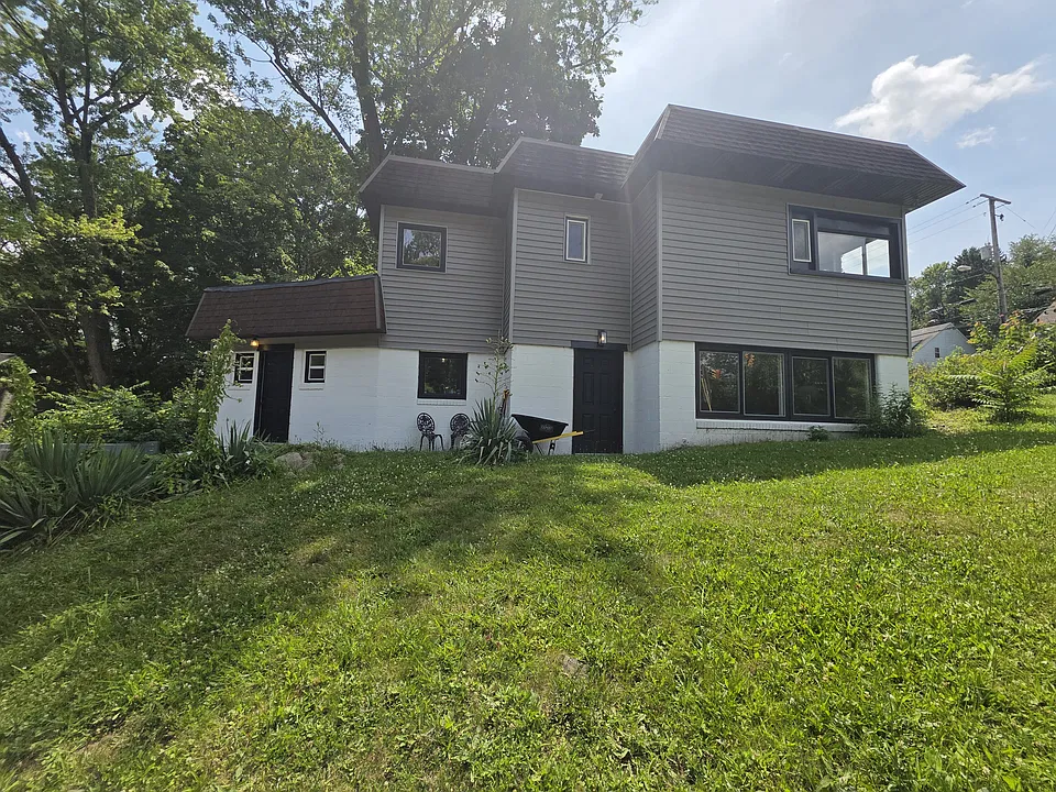 780 Memorial Pkwy