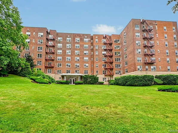1304 Midland Avenue #C48, Yonkers, NY 10704