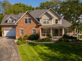 40W644 Stonecrest Dr, Elgin, IL 60124