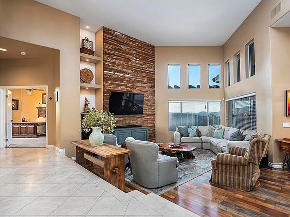 4th image of 302 Alpine Trail Rd