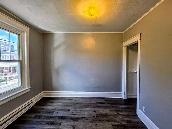 2nd image of 547 N 6th St #3