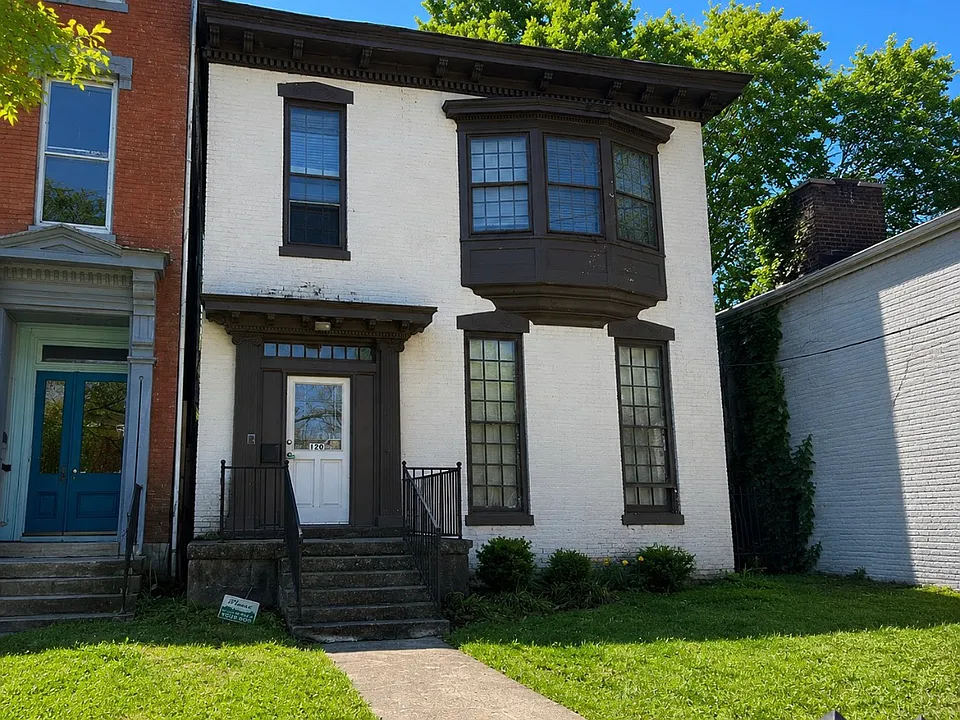 120 E Oak St #1