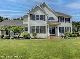 4 Tara Ct, Monroe Township, NJ
