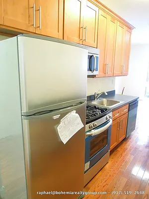 Rented by Bohemia Realty Group | media 34