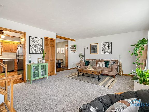 4th image of 159 Pheasant Dr