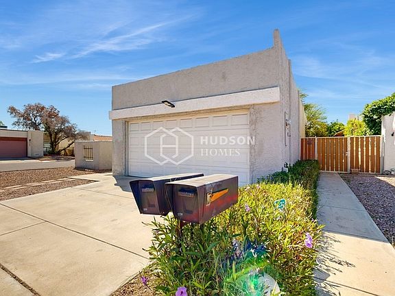 3rd image of 5135 W Mission Ln
