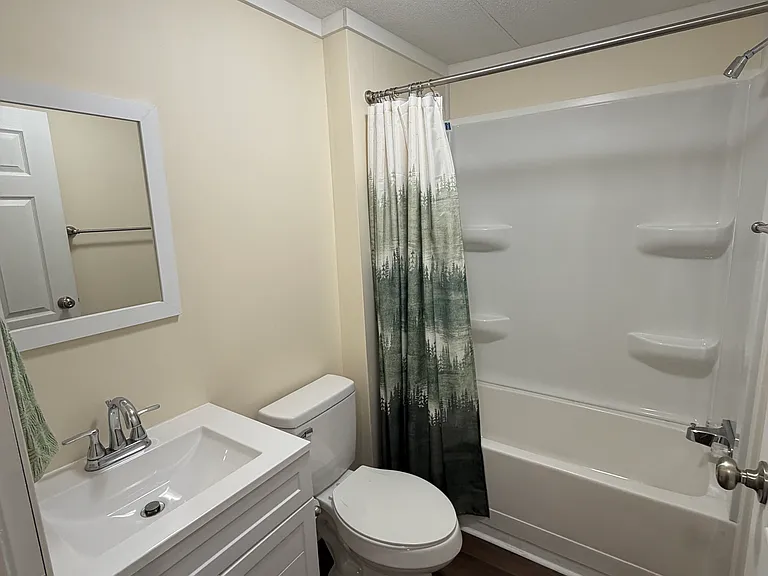 200 Pecan St — Photo 13