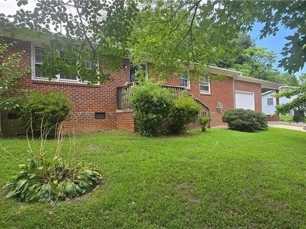 1416 Clark Ave, Winston Salem, NC 27105