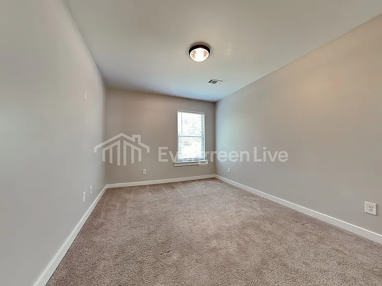 15661 Capstone Blvd — Photo 13