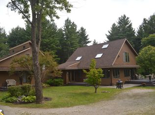 100 Plunkett St, Lenox, MA 01240