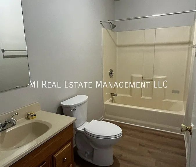 3359 Whitehall Rd — Photo 2