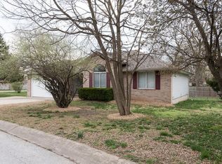 2179 S Suprema Ave, Springfield, MO 65807