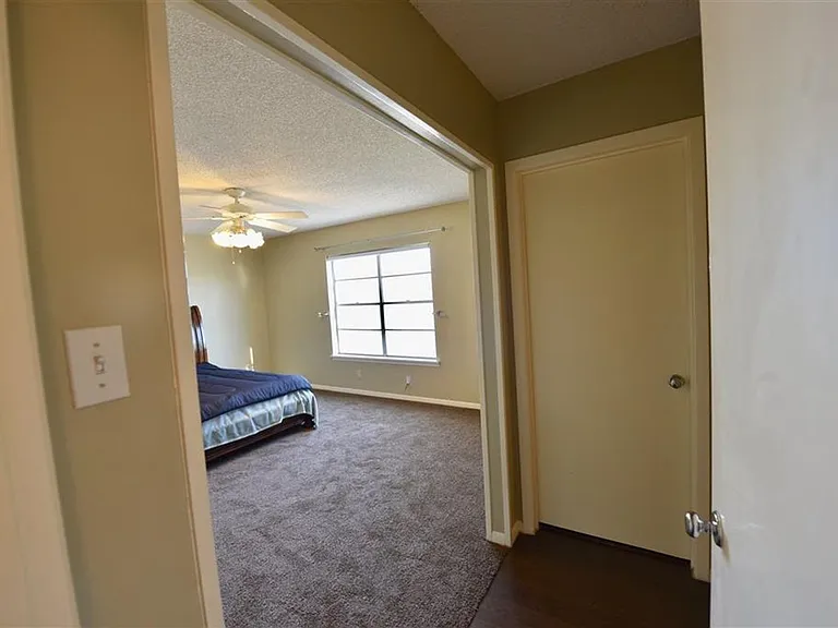 100 Royal Way Dr #4D — Photo 18
