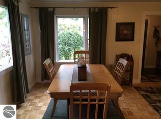 1315 Sunset Ln, Cadillac, MI 49601