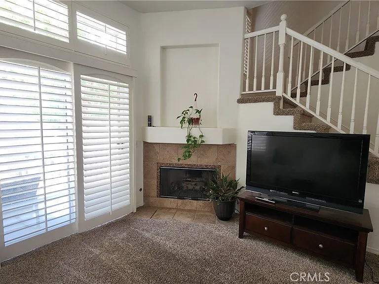 580 N Pageant Dr — Photo 10