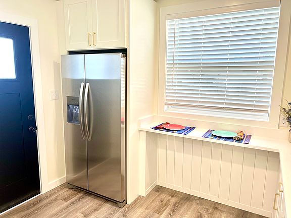 5th image of 2901 E 5th Ave #4