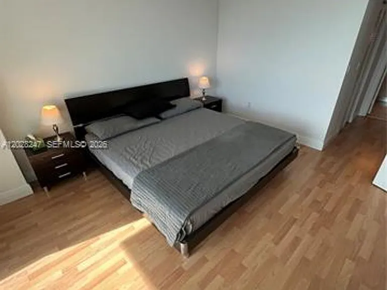 1800 N Bayshore Dr #2310 — Photo 34