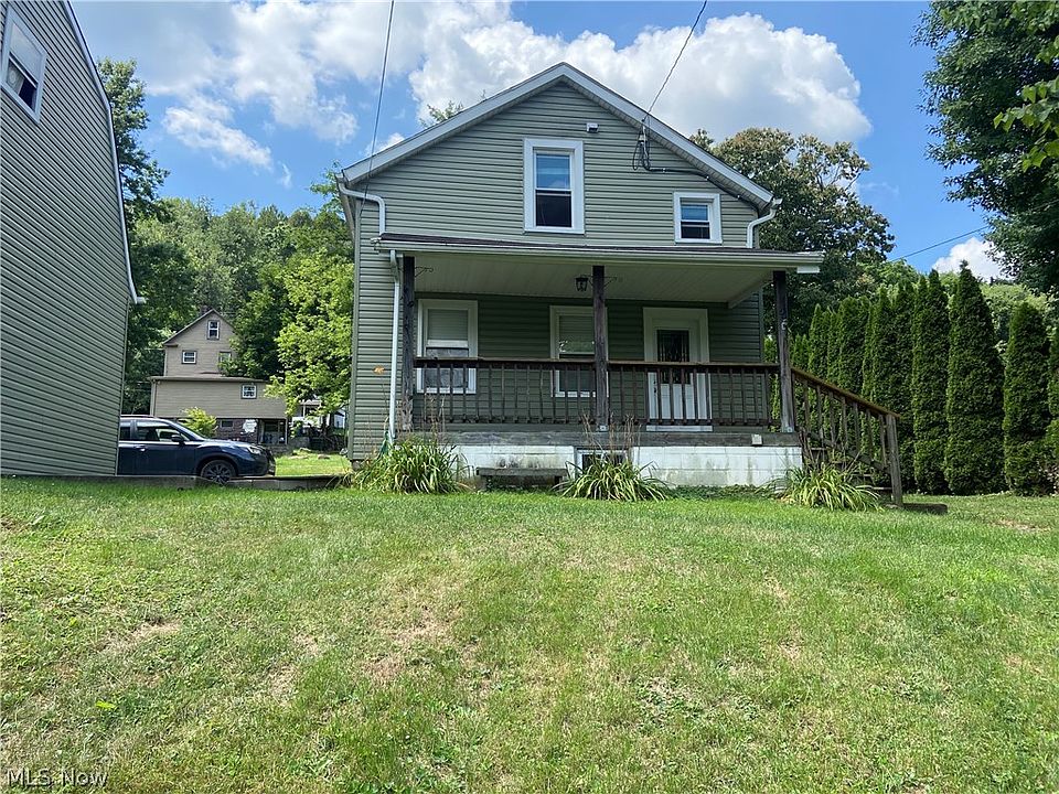 1st image of 457 E McGaffney Ave