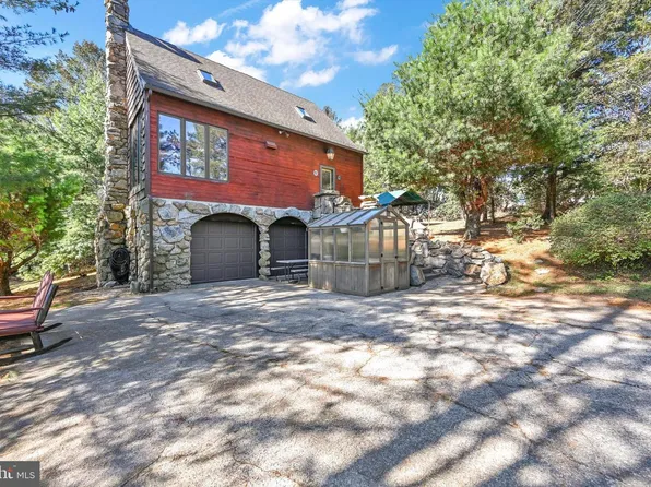 60 South St, Ashland, PA 17921