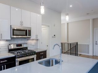 11 Newcomb St APT 3A, Boston, MA 02118