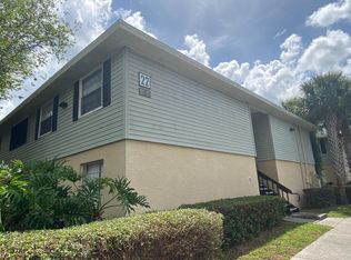 221 Red Maple Pl #221, Brandon, FL 33510