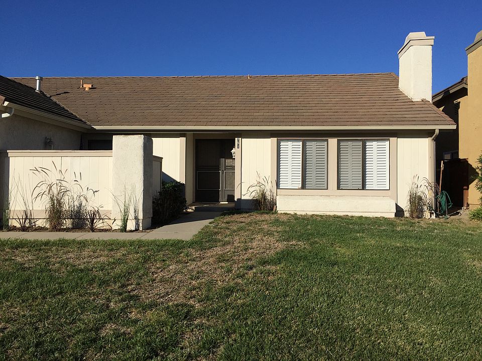1st image of 751 Valle Lindo Dr