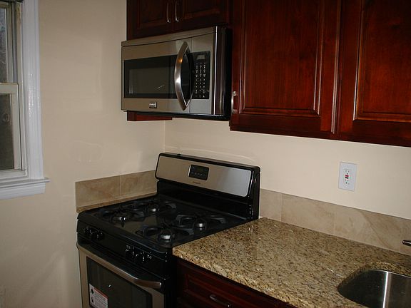 3rd image of 217 S Broadway APT 4