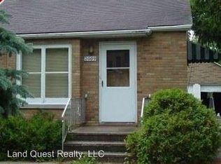 2009 91st St #B, Pleasant Prairie, WI 53158