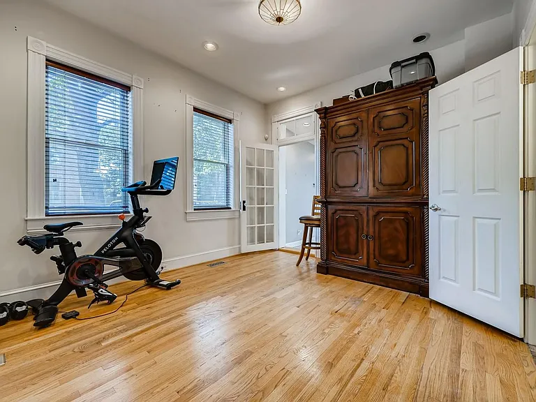 2200 E Baltimore St — Photo 10