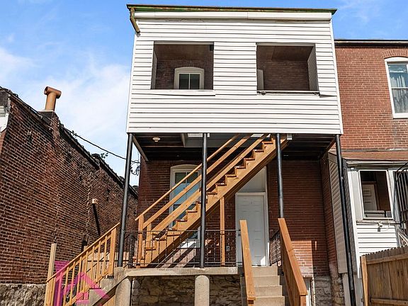 4th image of 4138 Iowa Ave