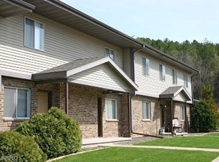 101 Pine Meadow Ct #214, Cross Plains, WI 53528