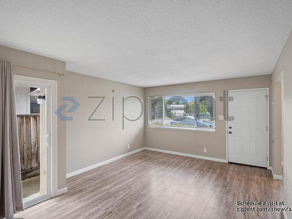 5th image of 3405 Payne Ave