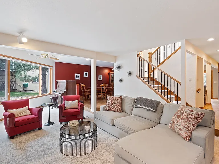 36 Sandra Ln — Photo 8