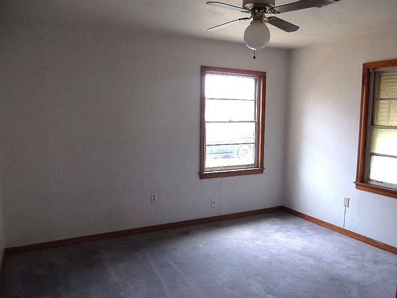 5th image of 5 NW 26th St