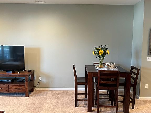 5th image of 965 E Summerfield Glen Cir #965