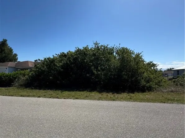 1114 Carl Ave, Lehigh Acres, FL 33971