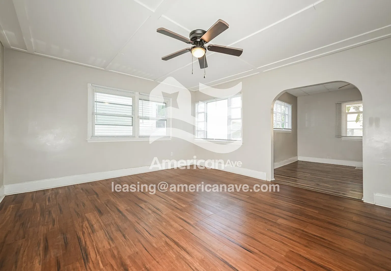 3 bed, 1.0 bath, 1354 sqft, $972 — Photo 3
