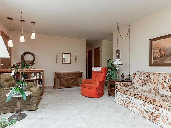 4th image of 3858 Soutter Avenue Ct SE