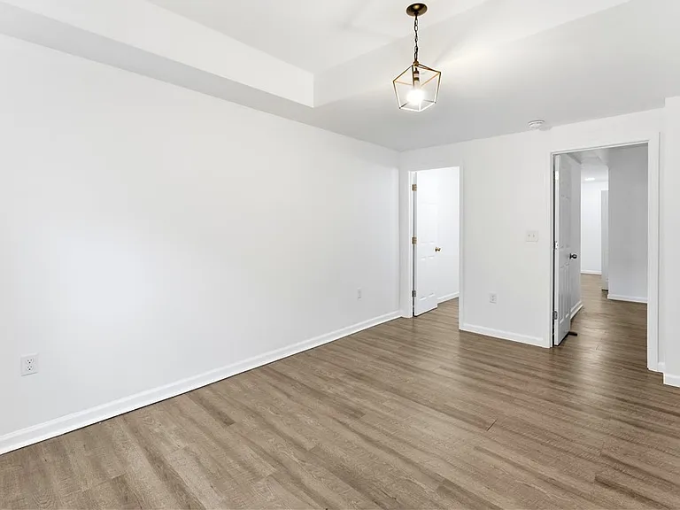 117 E Jefferson St #1 — Photo 15