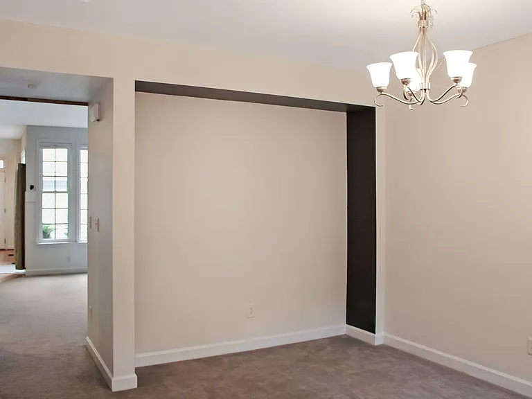 1023 Farrow Dr — Photo 5