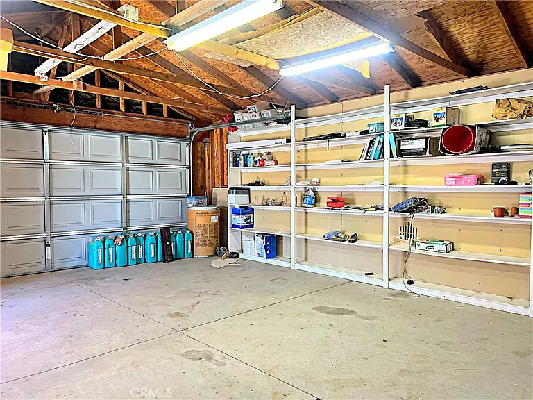 17601 Sycamore Ln — Photo 48